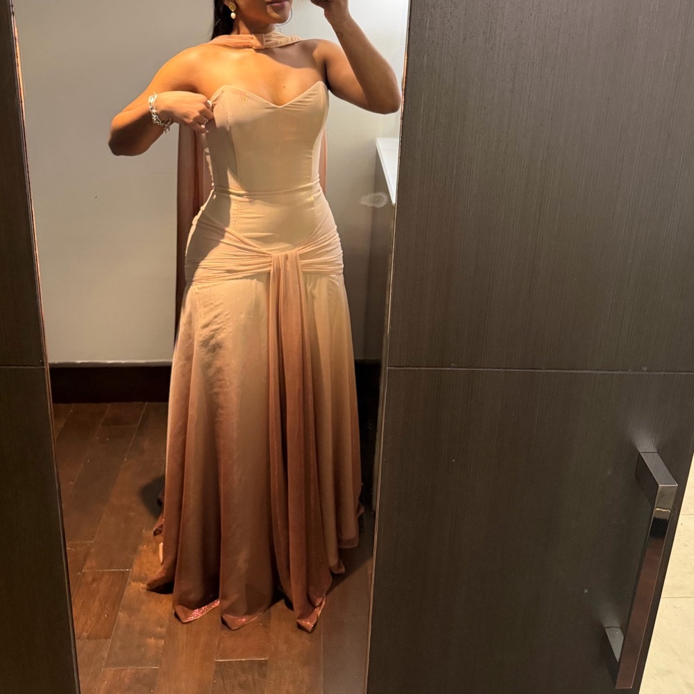 Elegant Strapless Dress in Blush